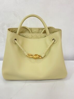 Chic Women's Shoulder Tote in Pale Yellow with Gold Knot